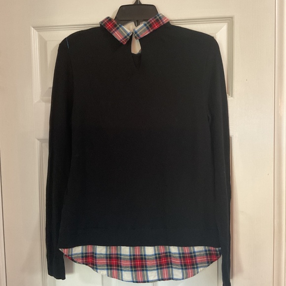 Women’s J Crew Size Small Black Sweater with Snowy Tartan Collar and Hem Detail - Picture 4 of 4